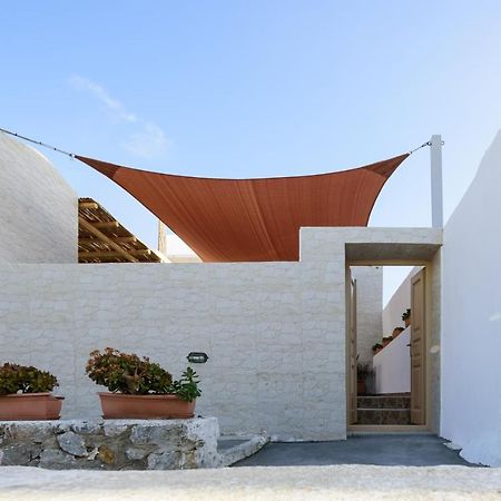 Heart Of Oia - Private House With Jacuzzi Apartment Exterior photo