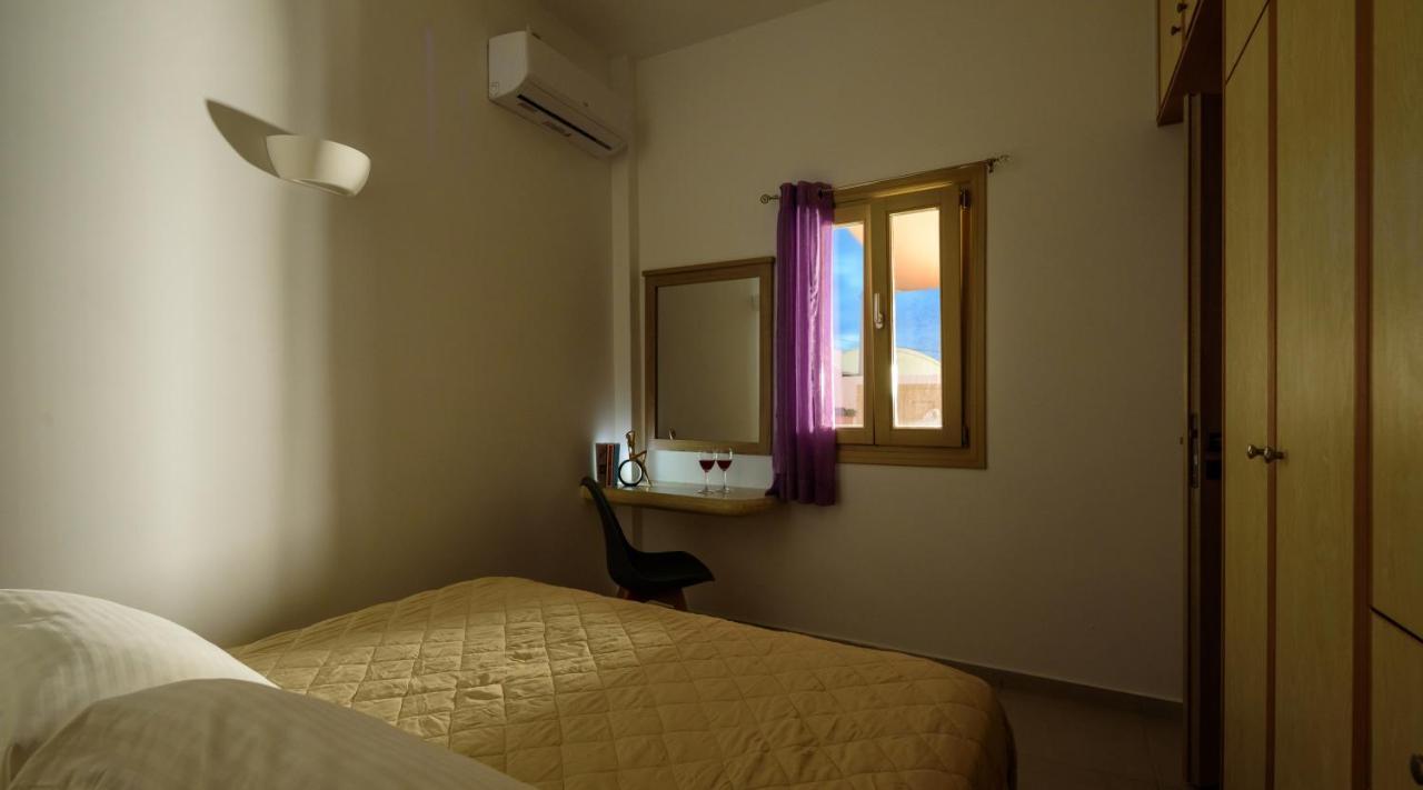 Heart Of Oia - Private House With Jacuzzi Apartment Exterior photo