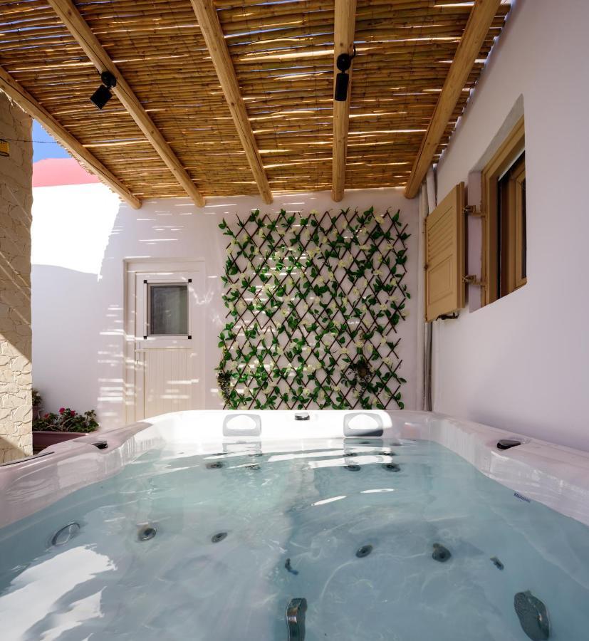 Heart Of Oia - Private House With Jacuzzi Apartment Exterior photo